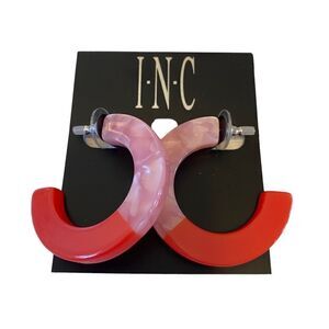 INC Two Toned C Hoop Earrings in Pearly Pink & Orange Tones.